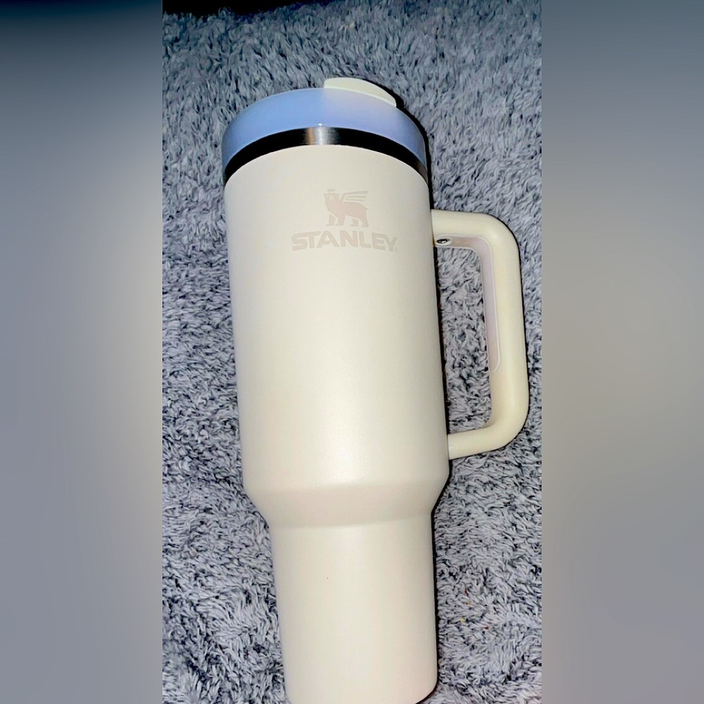 Stanley 40 oz. Quencher tumbler Cream color